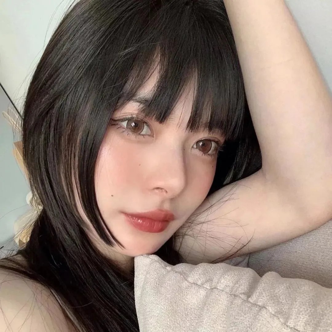 楼下的女人和楼上的男人
